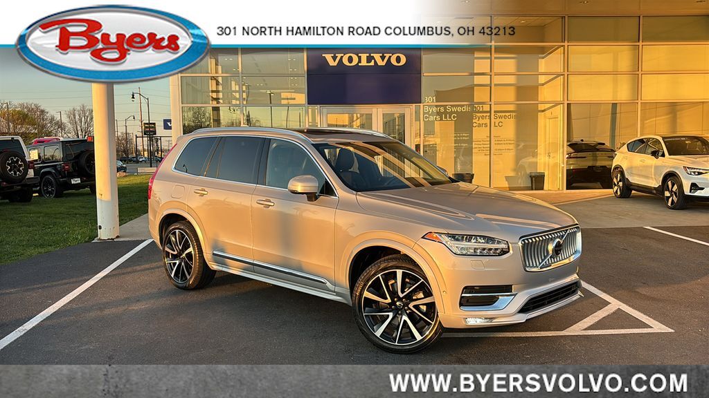 2023 VOLVO XC90