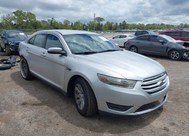 2013 FORD Taurus