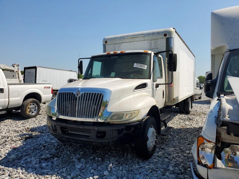 2006 INTERNATIONAL 4200 LP