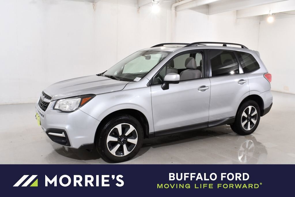 2017 SUBARU Forester
