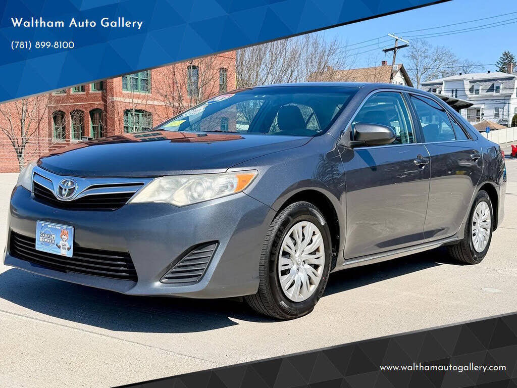 2013 TOYOTA Camry