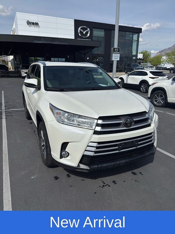 2019 TOYOTA Highlander