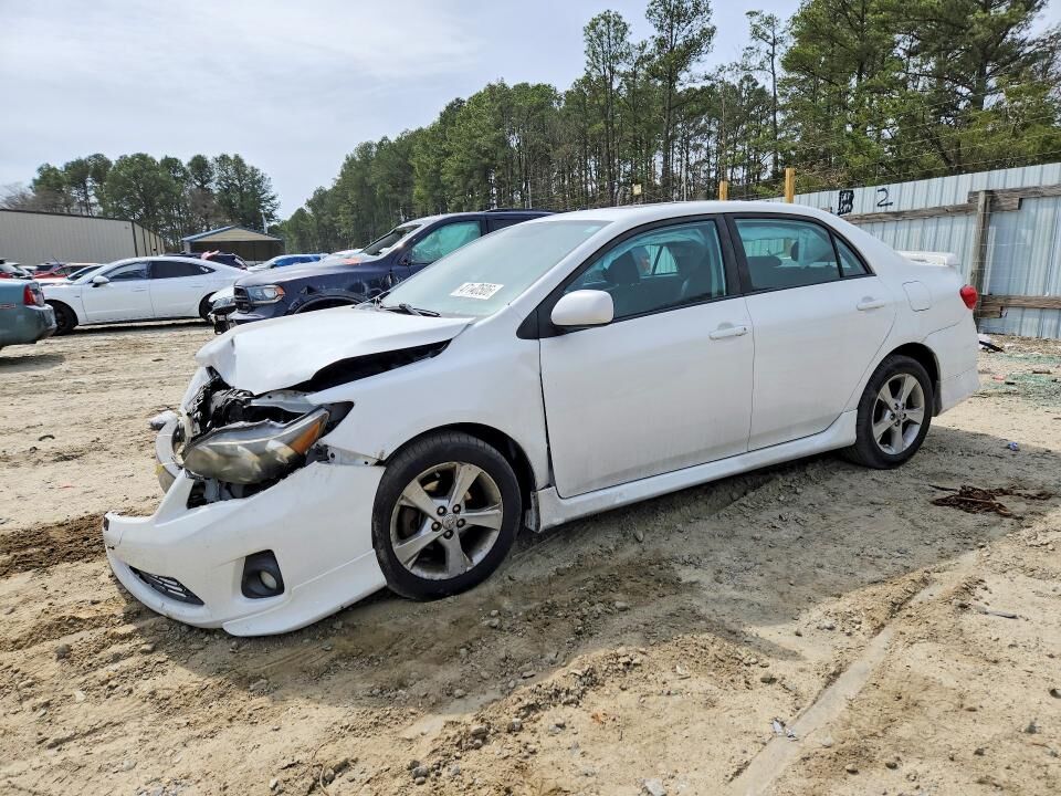 2011 TOYOTA Corolla