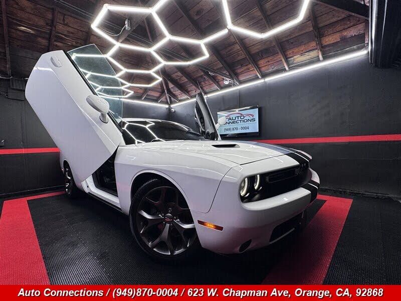 2015 DODGE Challenger