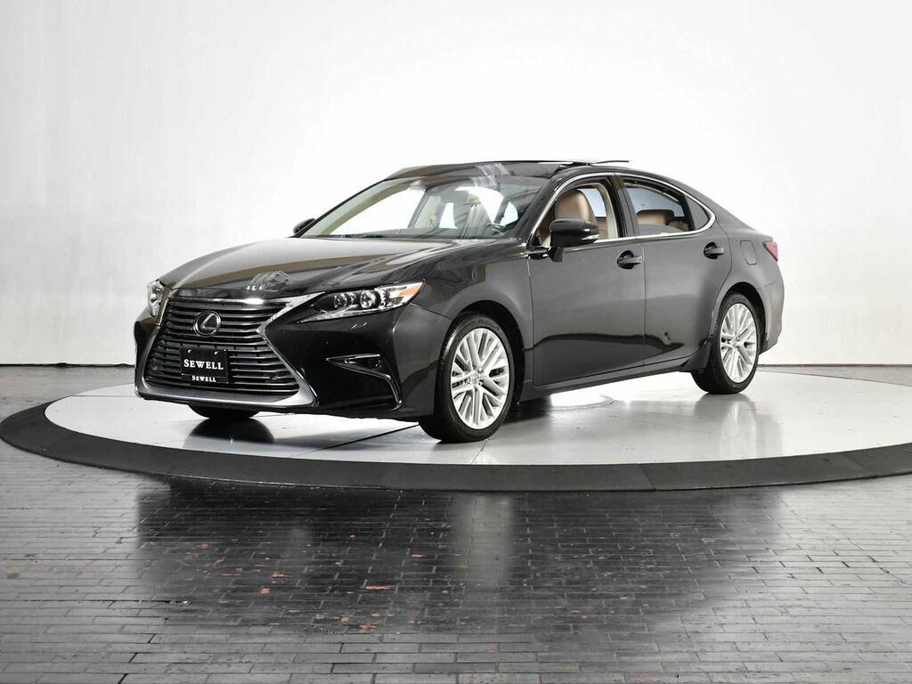 2017 LEXUS ES