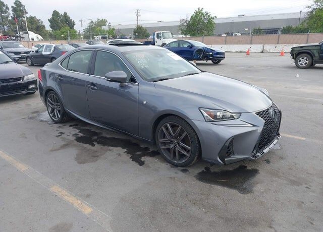 2018 LEXUS IS