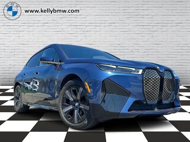 2023 BMW ix