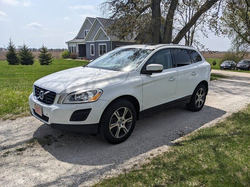2013 VOLVO XC60