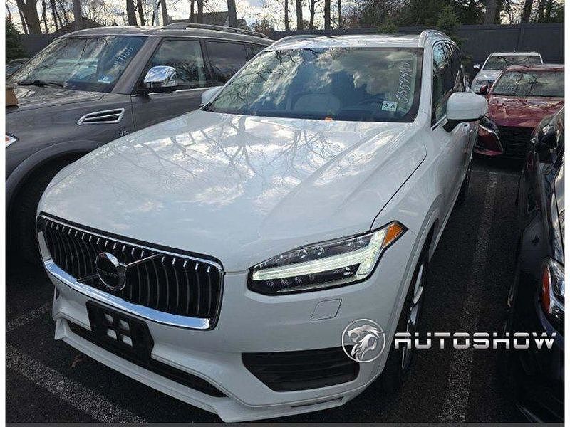 2022 VOLVO XC90