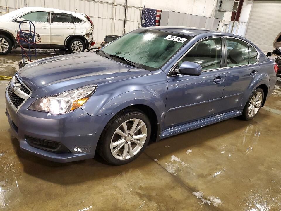 2013 SUBARU Legacy
