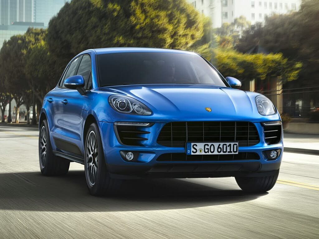 2016 PORSCHE Macan