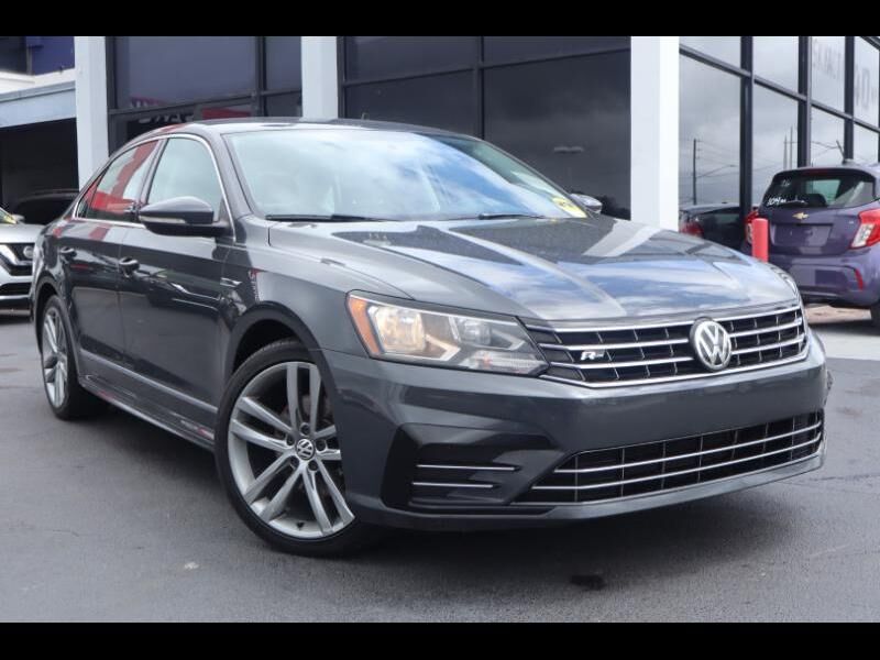 2017 VOLKSWAGEN Passat