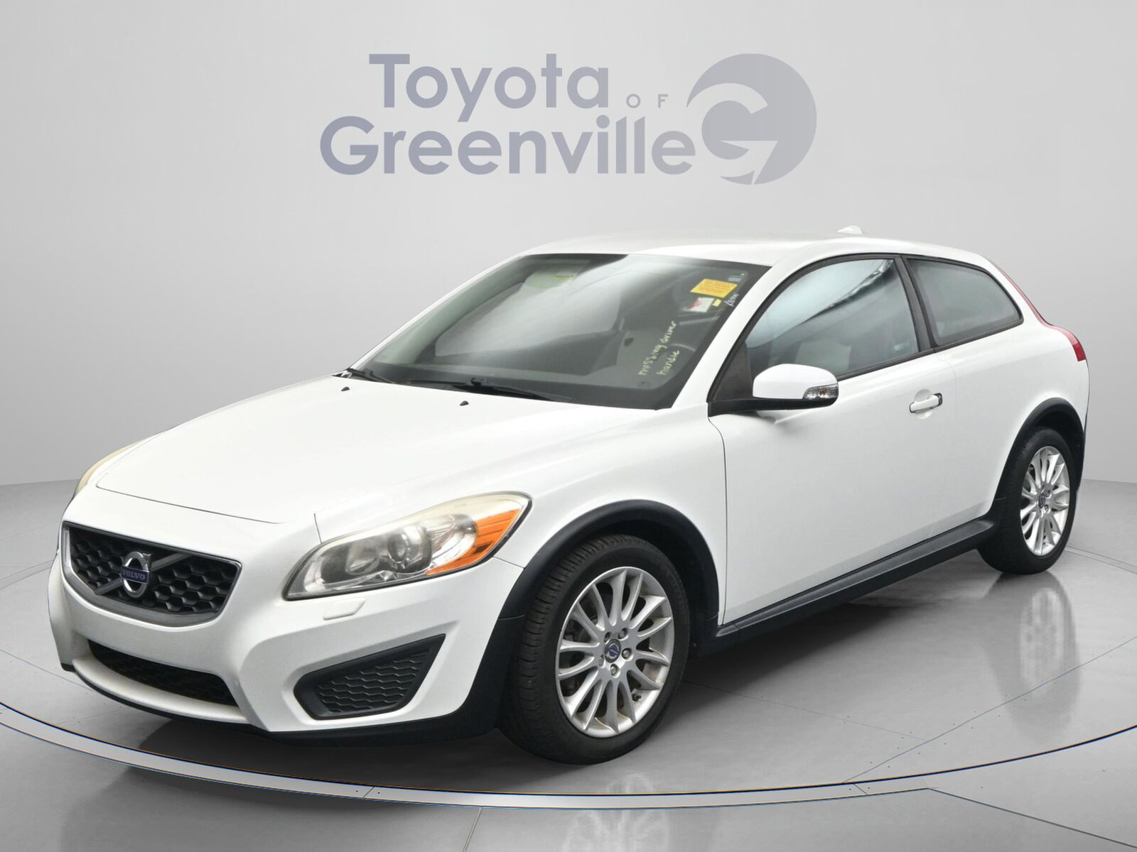 2011 VOLVO C30