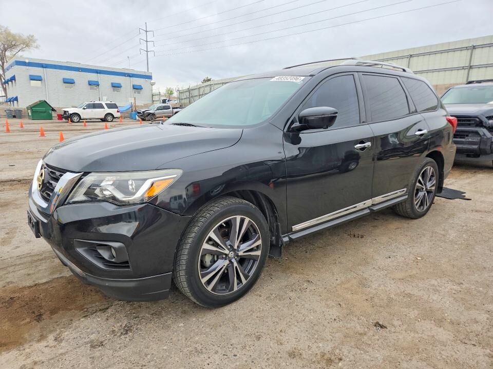 2017 NISSAN Pathfinder