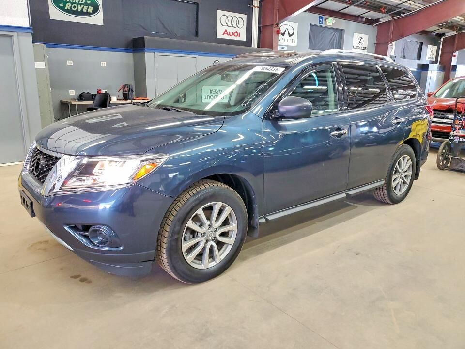 2016 NISSAN Pathfinder