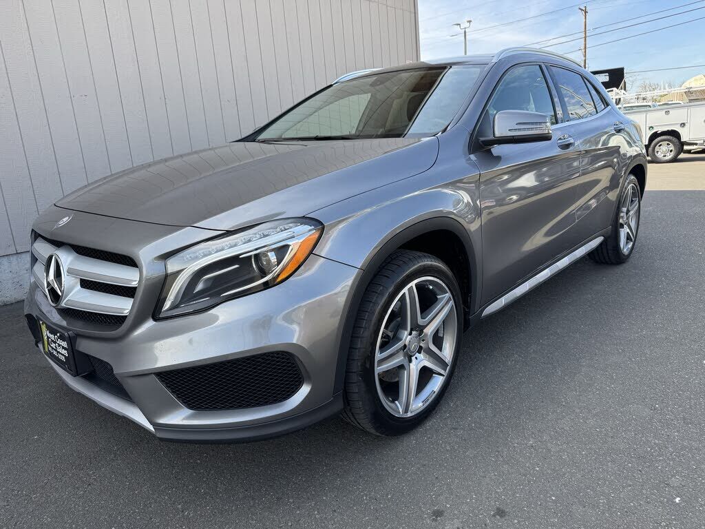 2015 MERCEDES-BENZ GLA-Class