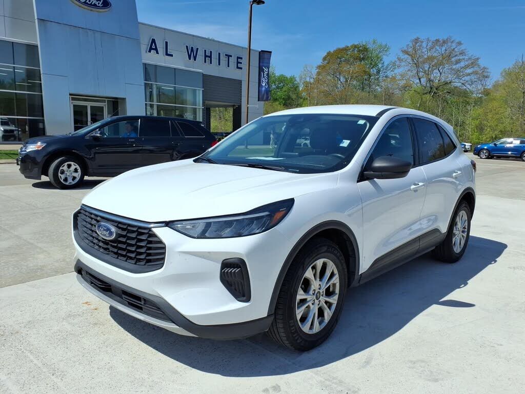 2024 FORD Escape