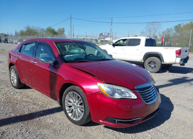 2012 CHRYSLER 200