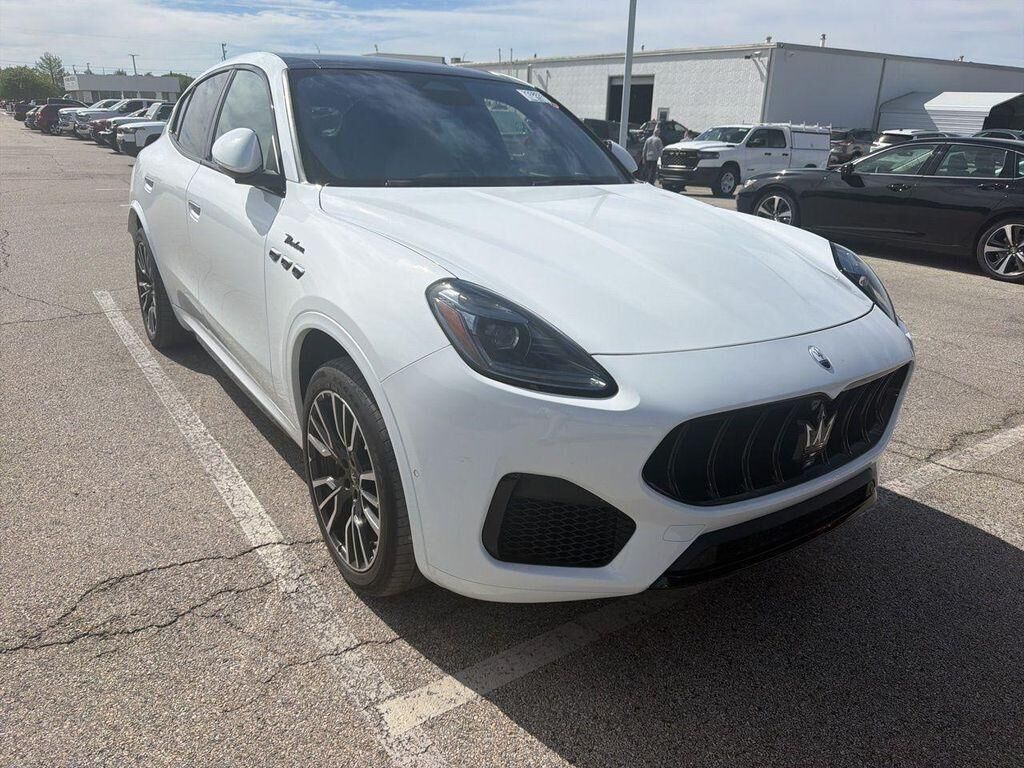 2023 MASERATI Grecale