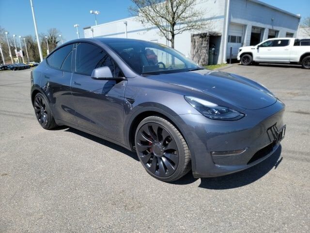2022 TESLA Model Y