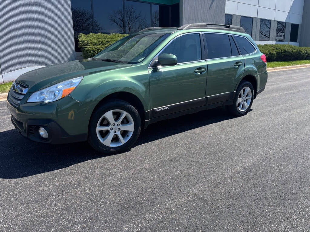 2013 SUBARU Outback