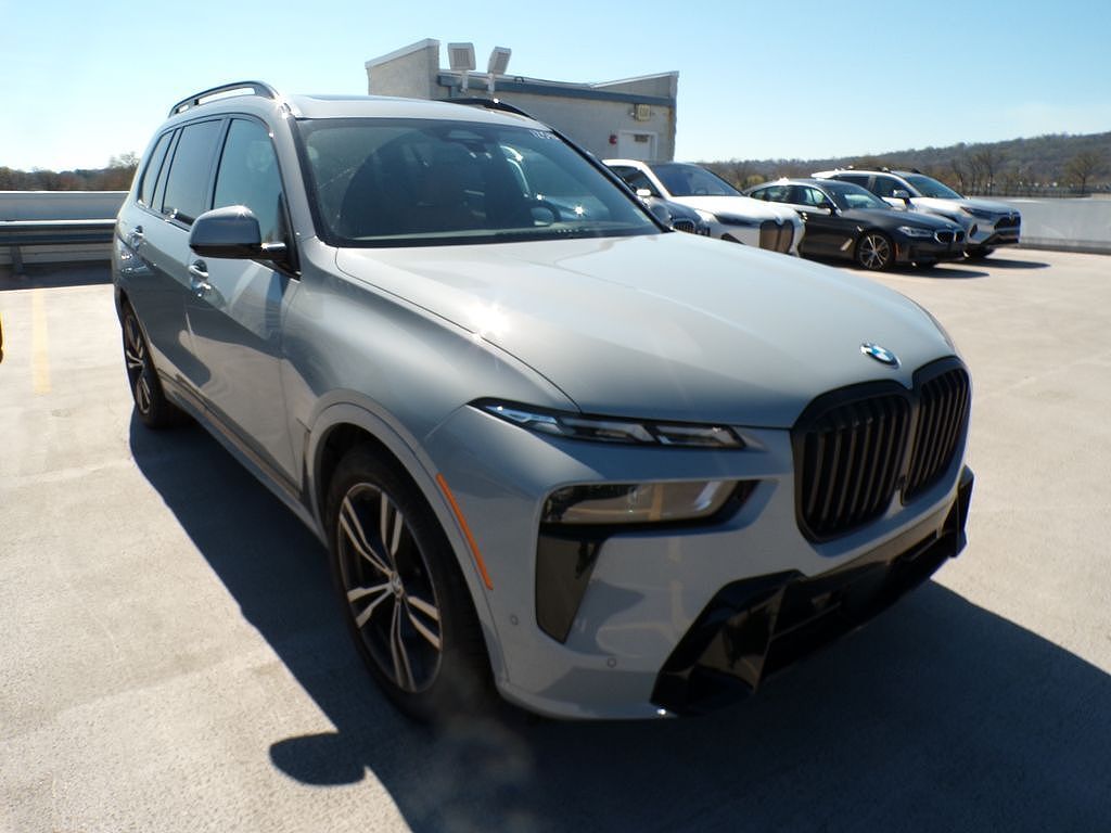 2024 BMW X7