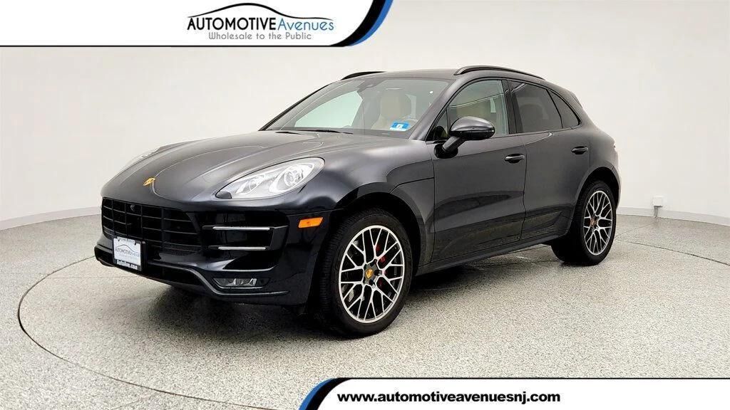 2018 PORSCHE Macan