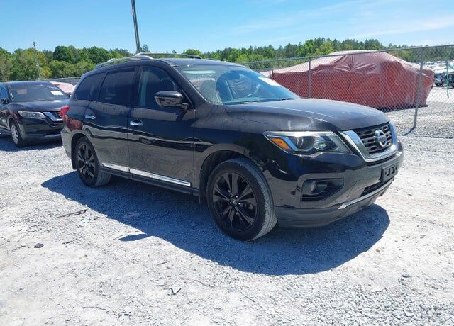2017 NISSAN Pathfinder