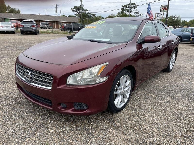 2010 NISSAN Maxima