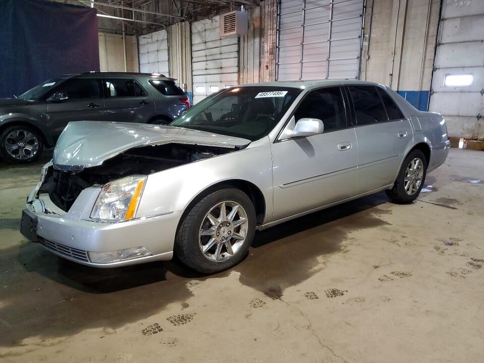 2010 CADILLAC DTS