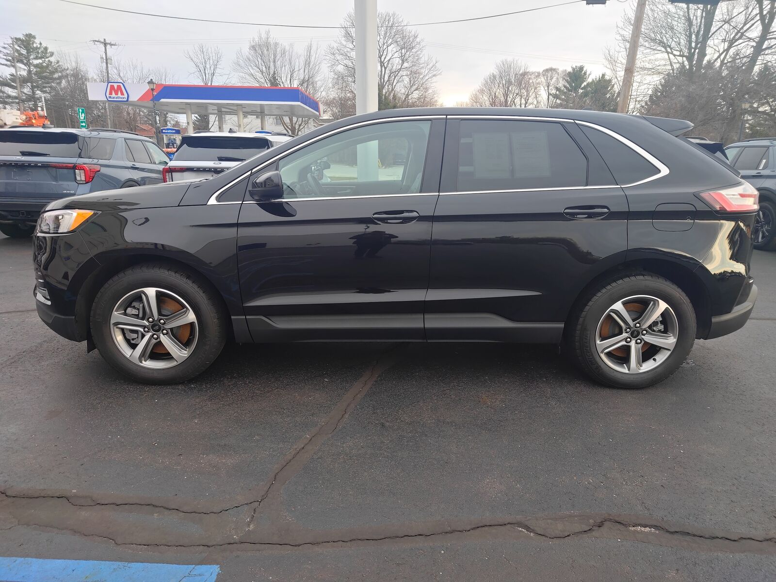 2024 FORD Edge