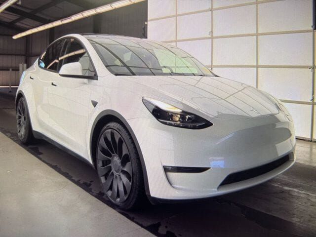 2023 TESLA Model Y