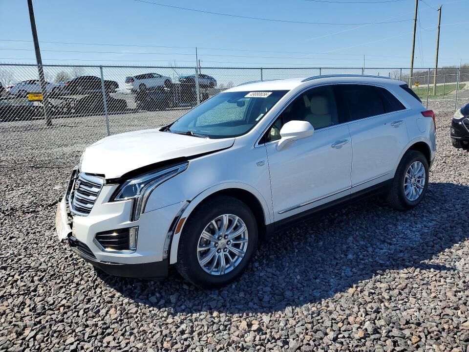 2017 CADILLAC XT5