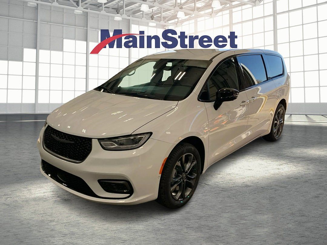 2026 CHRYSLER Pacifica