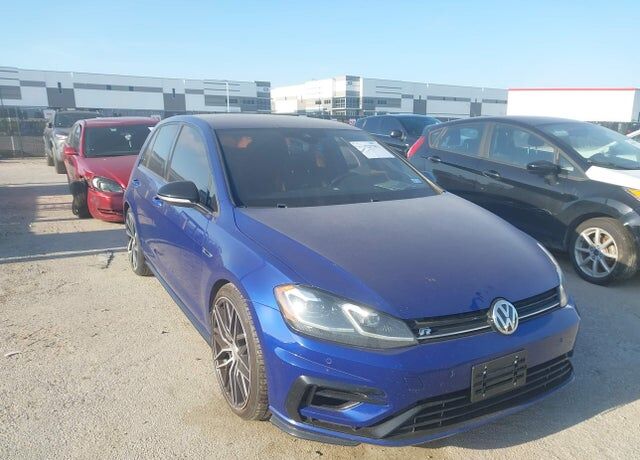 2018 VOLKSWAGEN Golf R