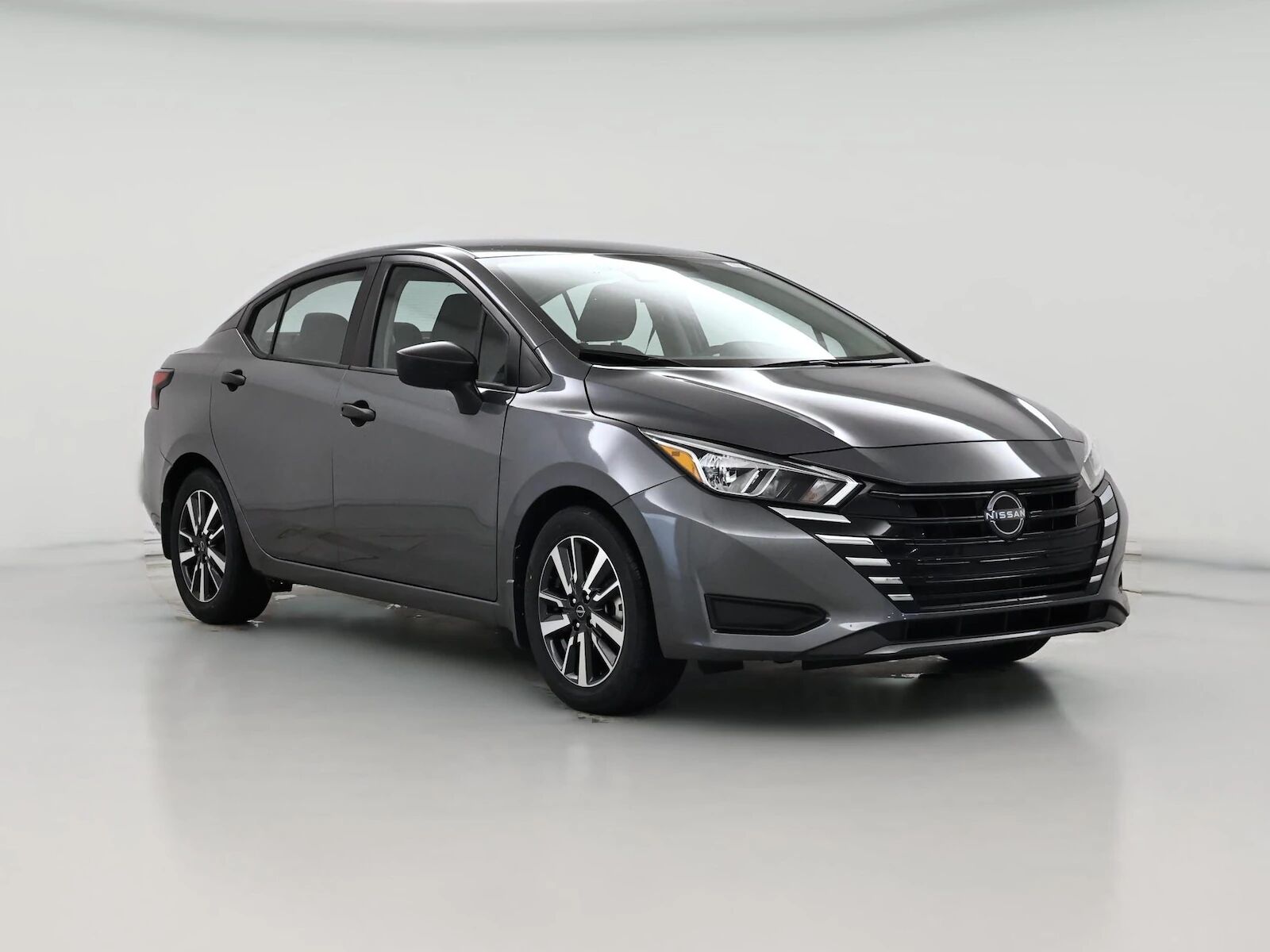2024 NISSAN Versa