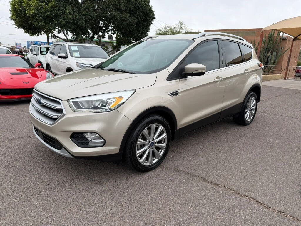 2017 FORD Escape