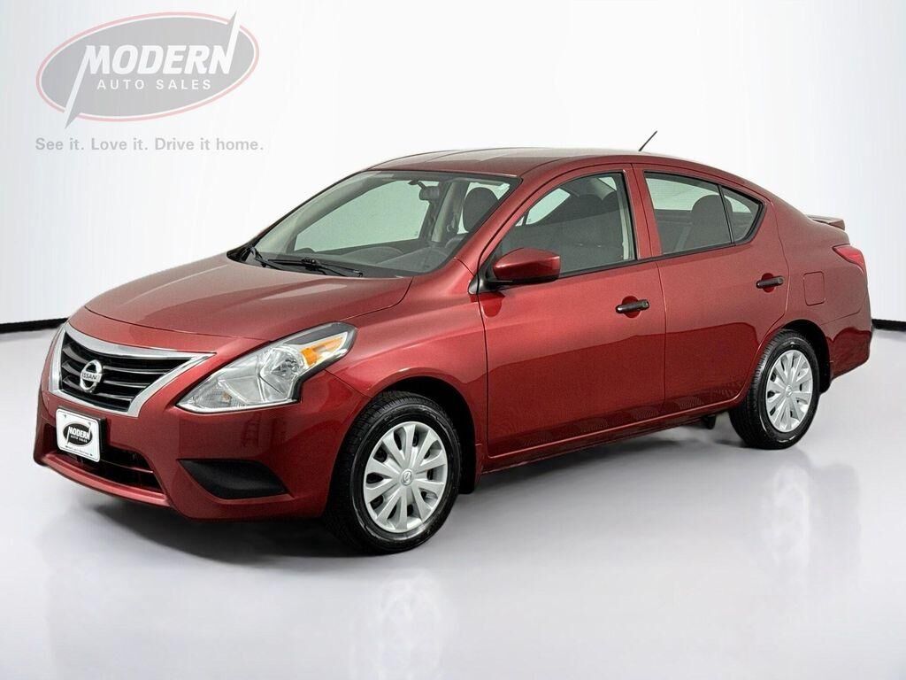 2019 NISSAN Versa