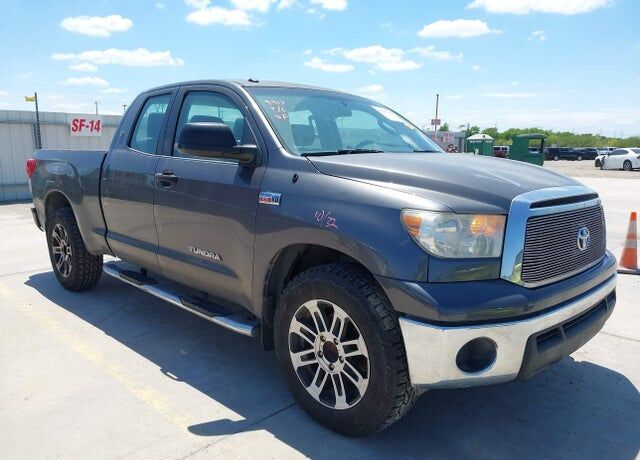 2012 TOYOTA Tundra
