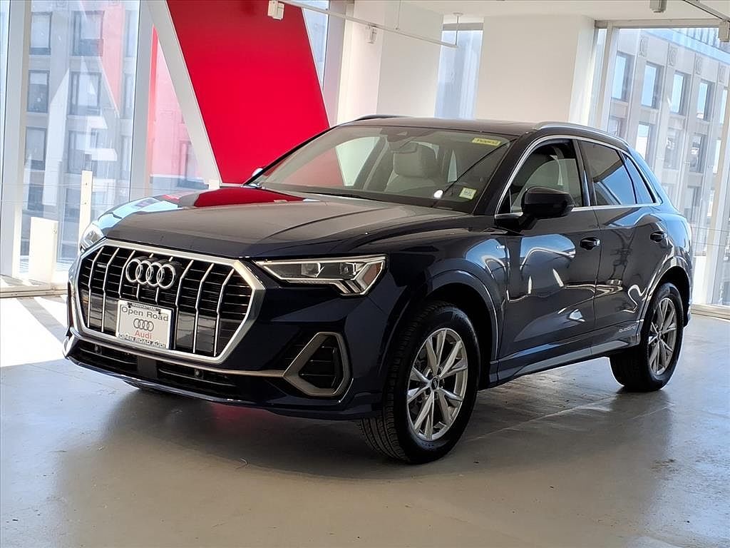 2022 AUDI Q3