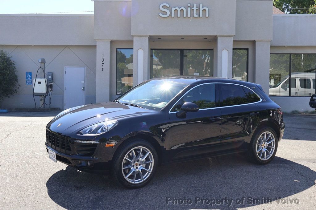 2015 PORSCHE Macan
