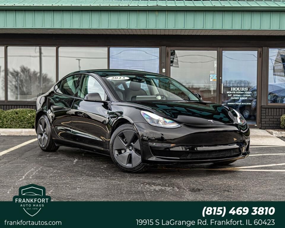 2023 TESLA Model 3