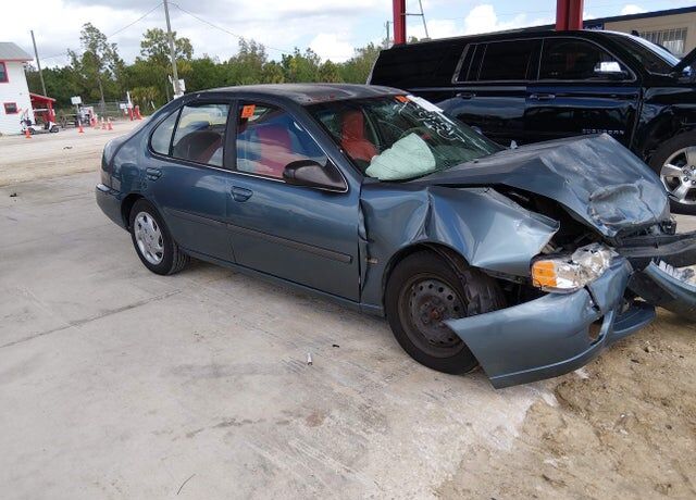 2001 NISSAN Altima