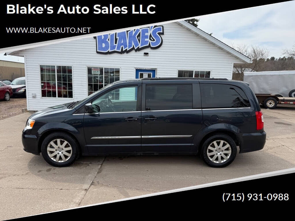 2014 CHRYSLER Town and Country