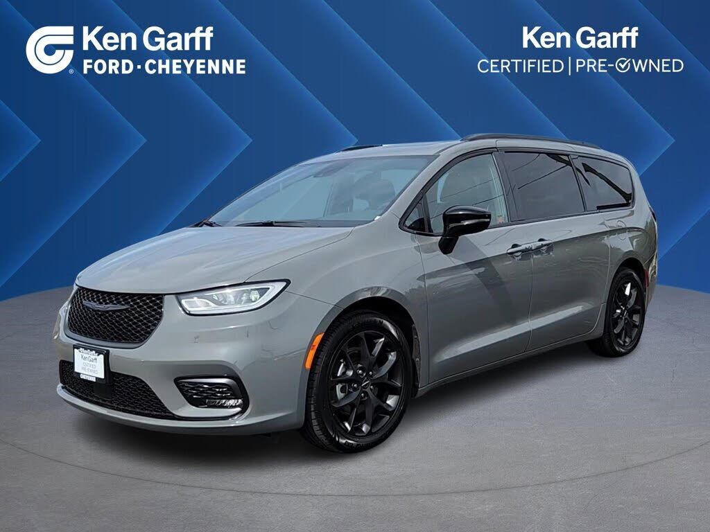 2025 CHRYSLER Pacifica