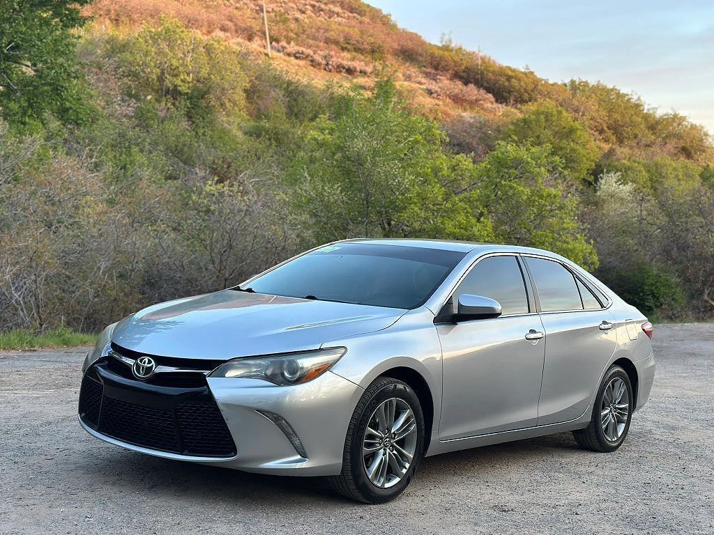 2017 TOYOTA Camry