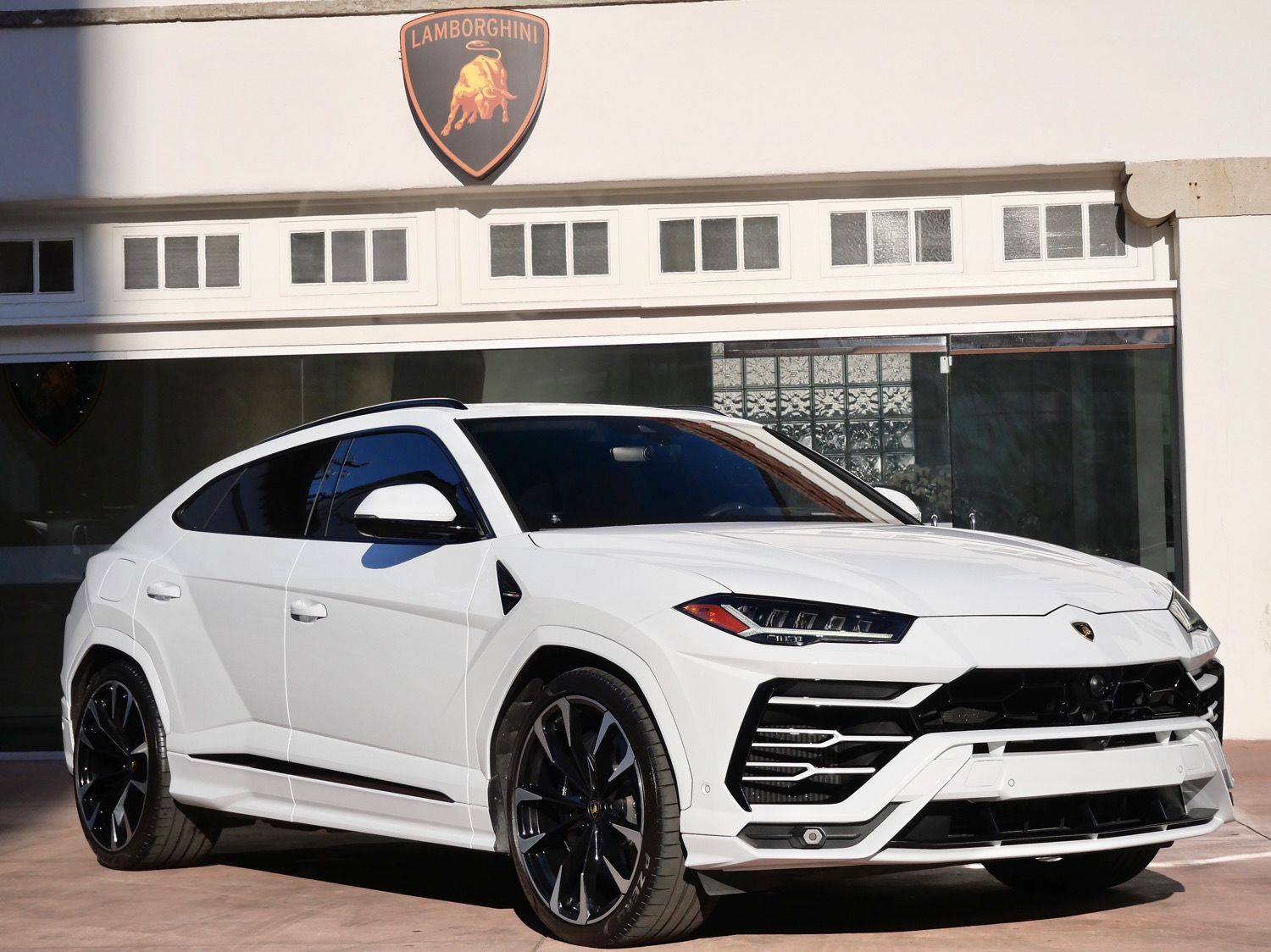 2021 LAMBORGHINI URUS