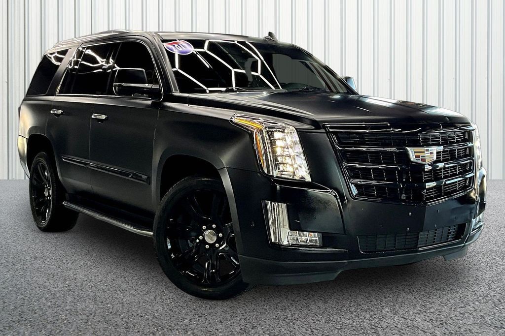 2017 CADILLAC Escalade