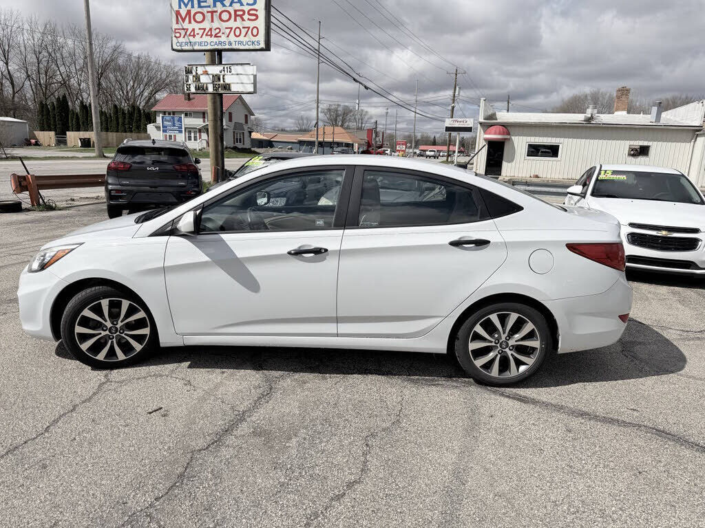 2017 HYUNDAI Accent