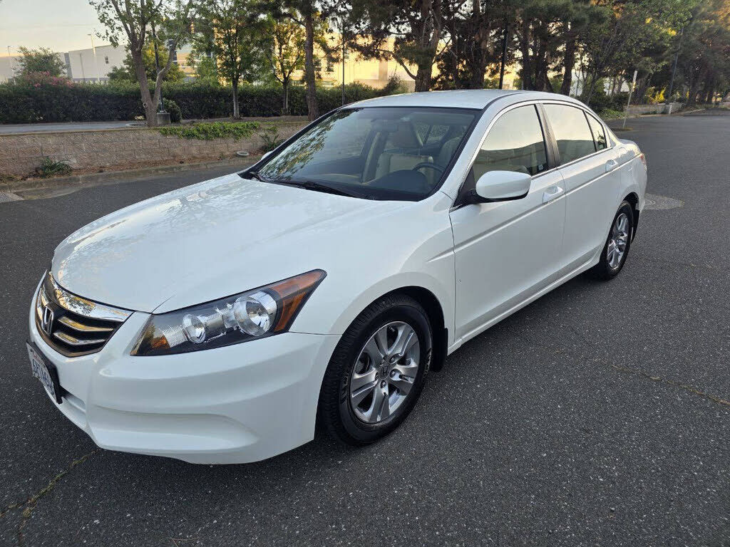 2011 HONDA Accord